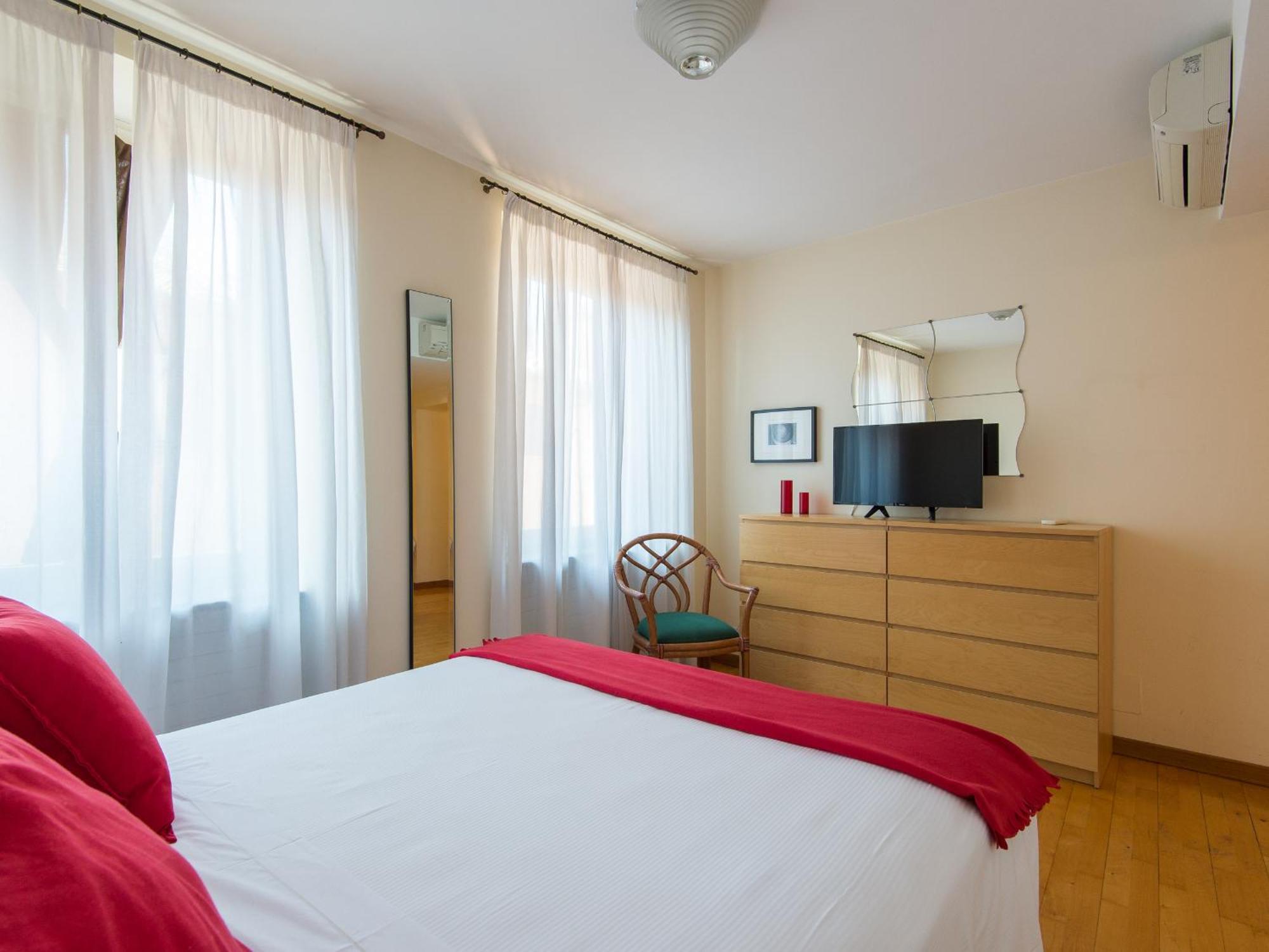 Spanish Steps Vittoria Apartment Rome